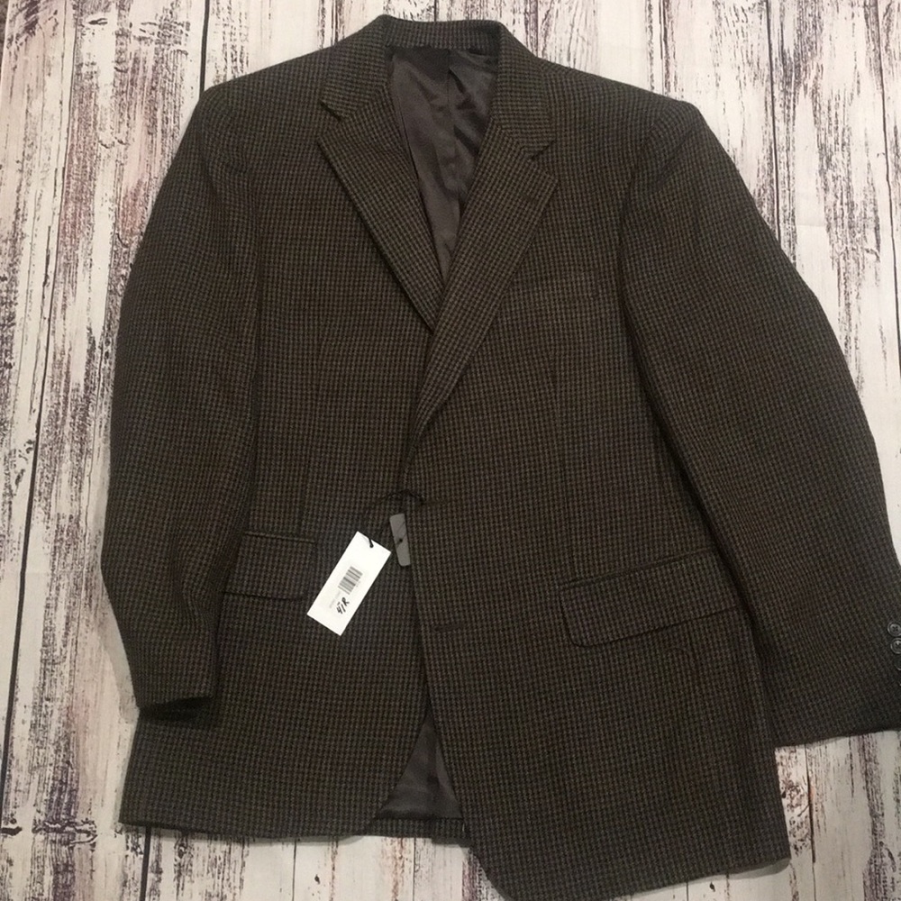 Houndstooth sports coat